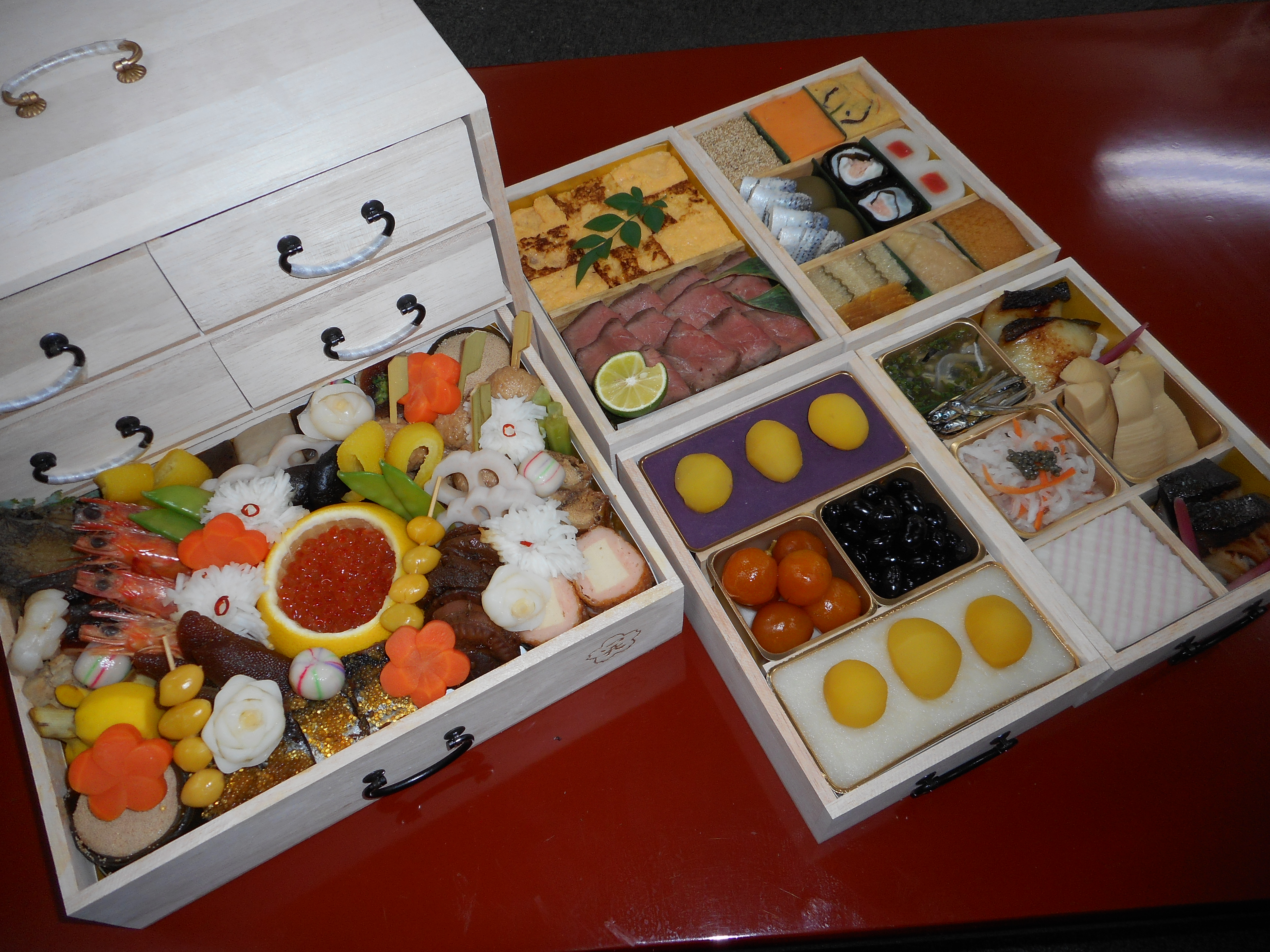レビューを書けば送料当店負担 2 6寸丸小鉢 黒内朱 松花堂 箱膳 重箱 弁当箱 幕ノ内 幕の内 懐石 おせち お節 お正月 Mc Taichi Com